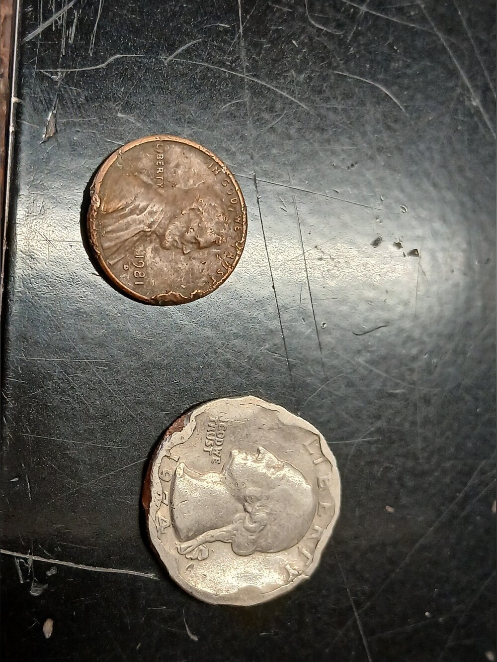 Damaged US Penny & Quarter Set